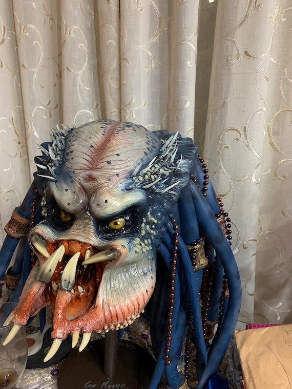 Elder Predator 2 Bust - Etsy
