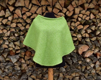 Small sized light green wool poncho Light poncho Light green cloak Green wool cloak Light green cape