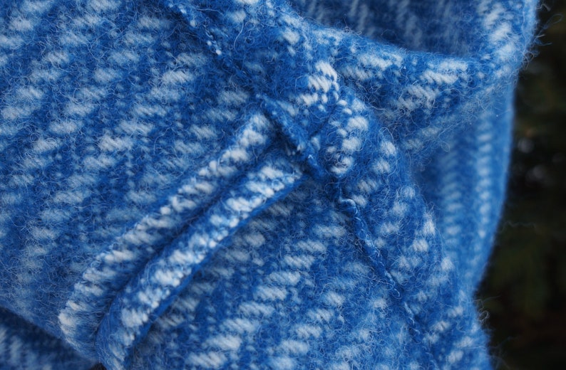 Medium sized striped blue wool poncho Medium sized blue striped lambswool cloak Blue striped cloak Striped medium sized blue lambswool cape