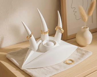 Eye Ring Holder STL – 3D Printable Jewelry Stand – No Supports – Unique Digital File