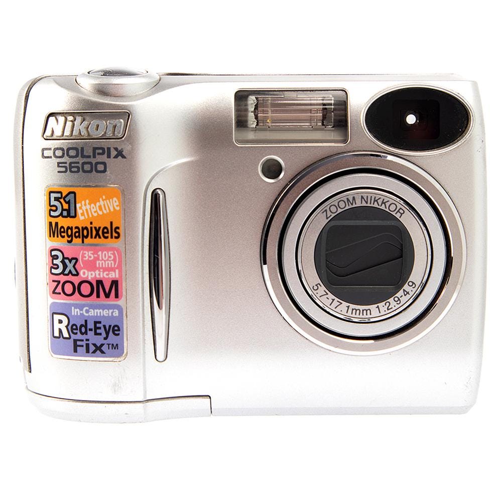 NIKON Coolpix 5600 Digital Camera - Tested - Good Condition NIKON Coolpix 5600 Digital Camera - Tested - Good Condition
