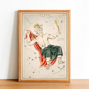 Könnte beinhalten: Eine Vintage-Illustration des Sternbildes Cepheus, das einen Mann mit Krone und Robe zeigt, der ein Zepter hält. Das Sternbild ist von Sternen umgeben und mit den Namen der benachbarten Sternbilder beschriftet.