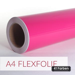 Könnte beinhalten: Eine Rolle leuchtend pinkfarbene Flexfolie mit glatter, glänzender Oberfläche. Das Bild enthält den Text A4 FLEXFOLIE und 41 Farben, was auf die Produktart und die verfügbare Farbvielfalt für dieses Bastelmaterial hinweist.