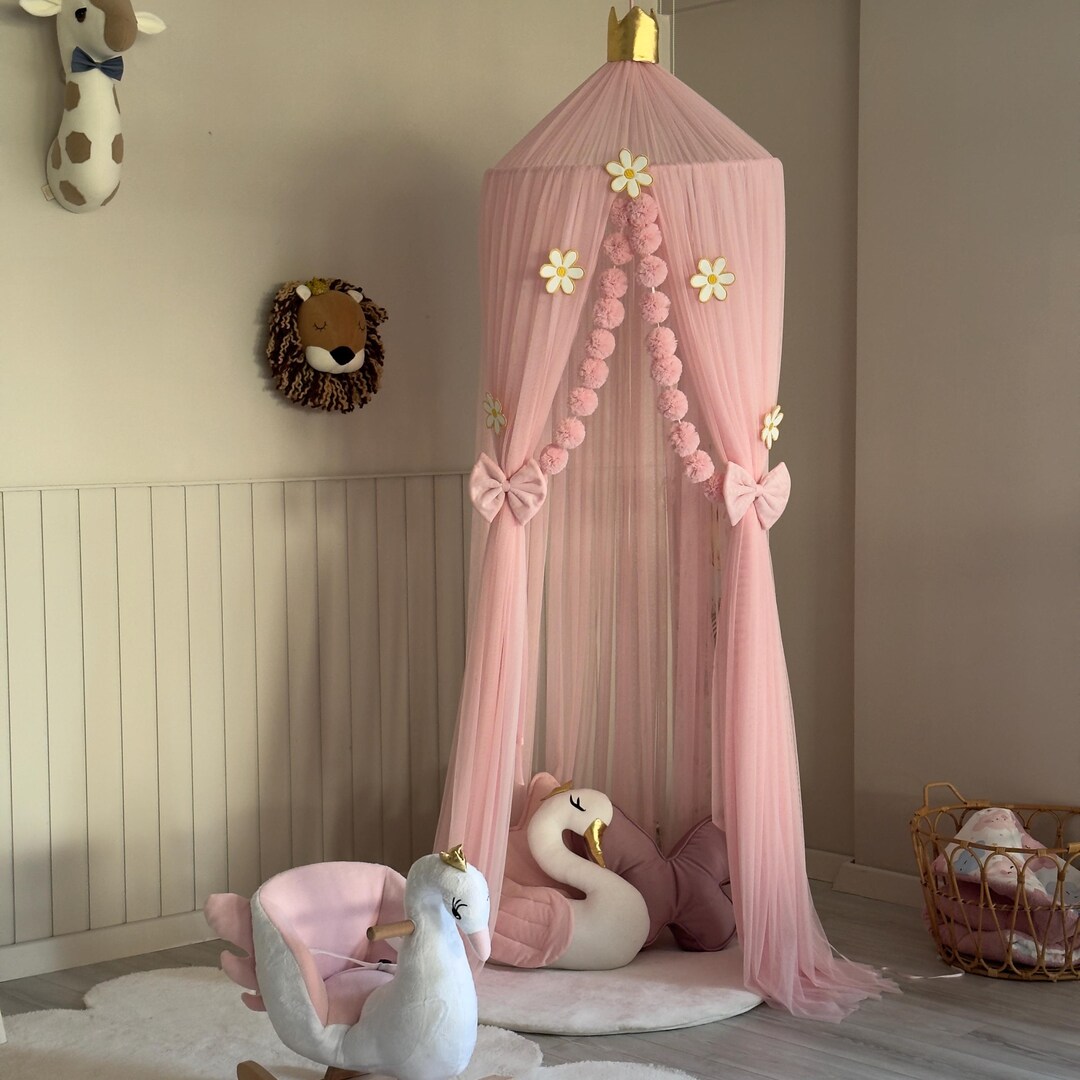 ピンクの天蓋、チュールのベッド天蓋、ベッド天蓋、モンテッソーリ