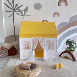 Play Tent with Mat, Customised Kids Playhouse, Easy to Wash, Indoor and Outdoor Play Castle Kids Tent For Girls