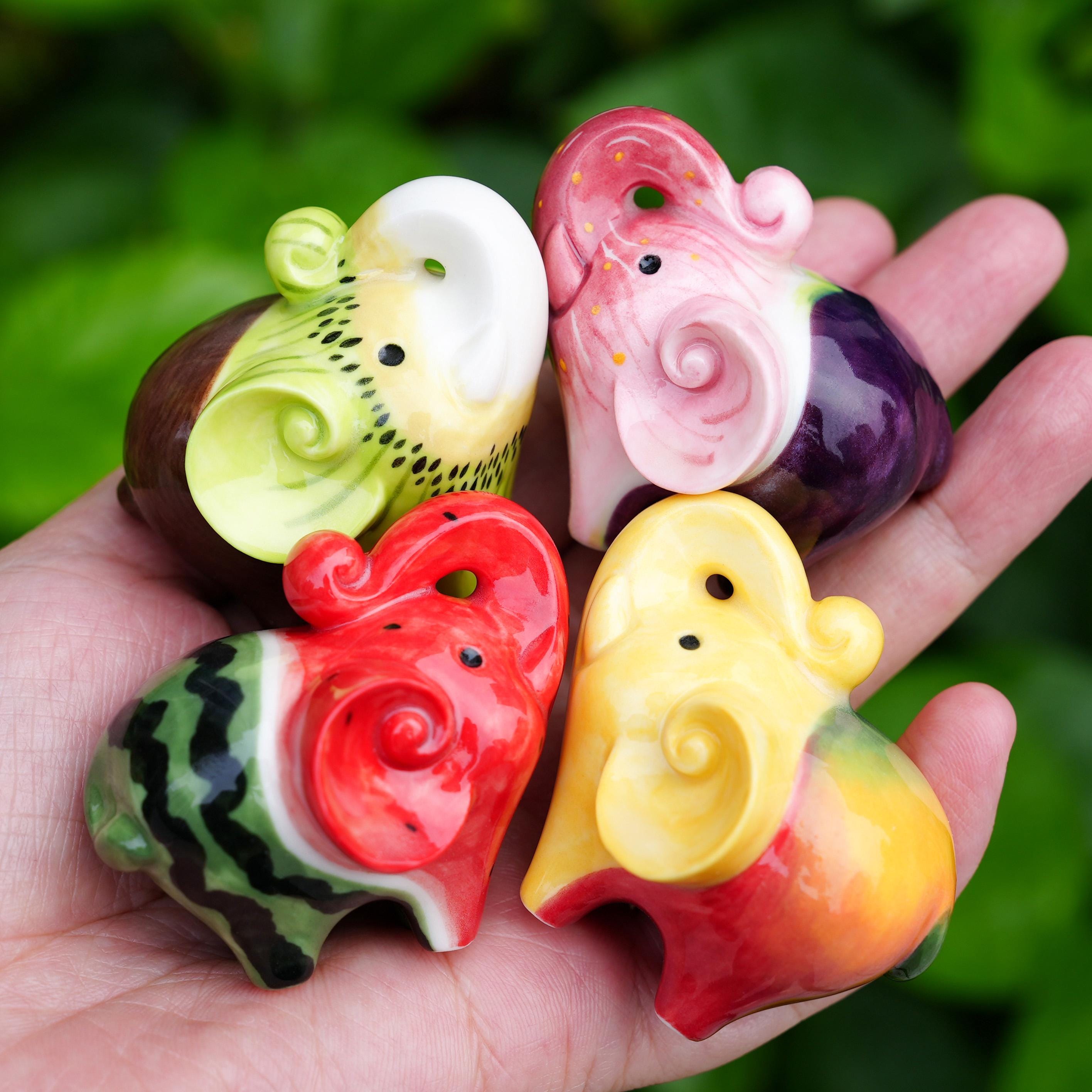 手作り陶器のイチゴの象の置物：ホームデコレーションギフト - Etsy 日本