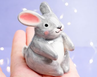 磁器製の白いウサギの置物、手作りの森の動物のギフト - Etsy 日本