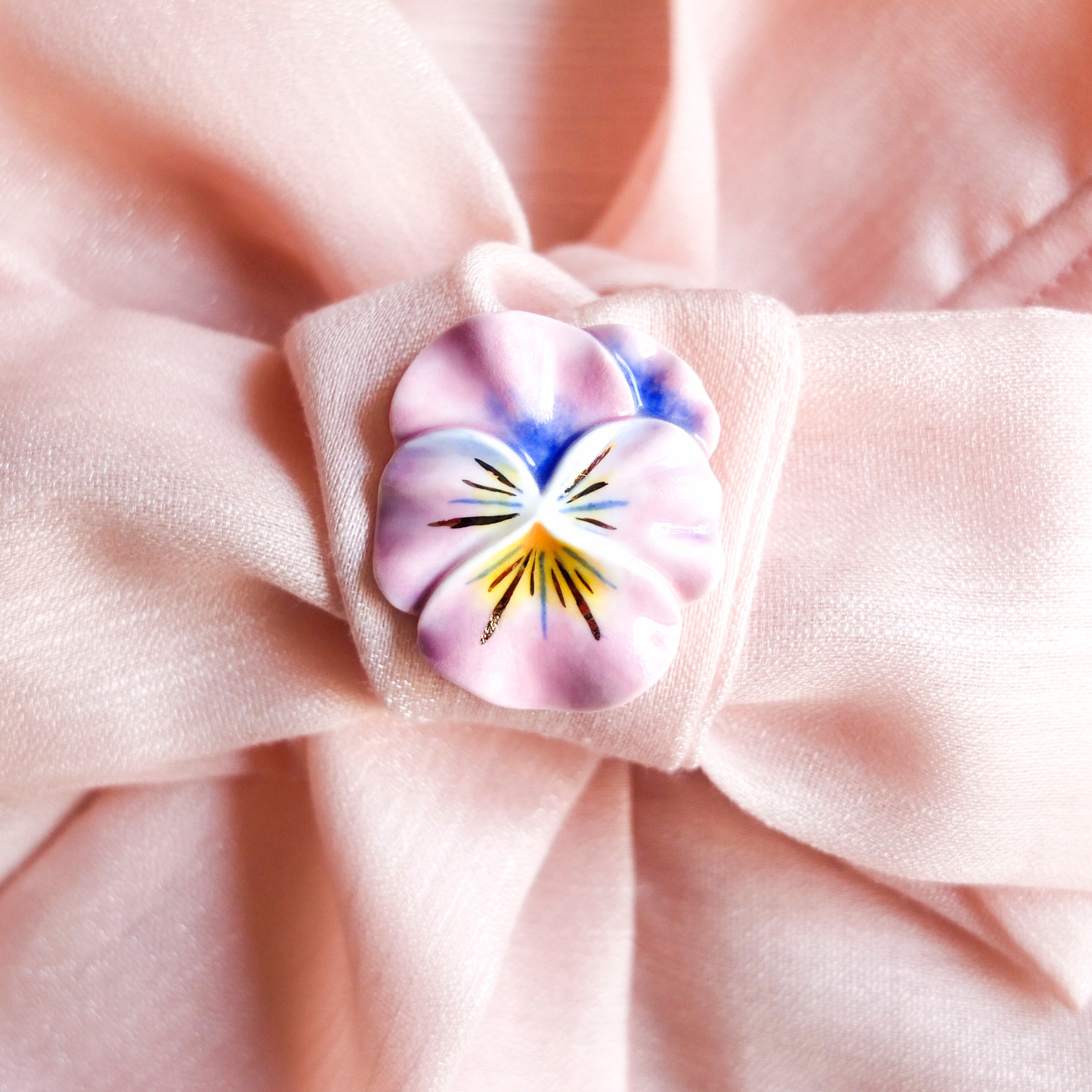 Broche Ronde Rétro En Porcelaine - Fleurs Pastel Peintes à La Main - N°3342