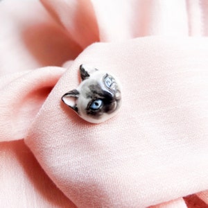 Siamese Cat Brooch, Ceramic Cat Face Magnet, Cat Lover Gift, Cat Magnet, Porcelain Pin image 2