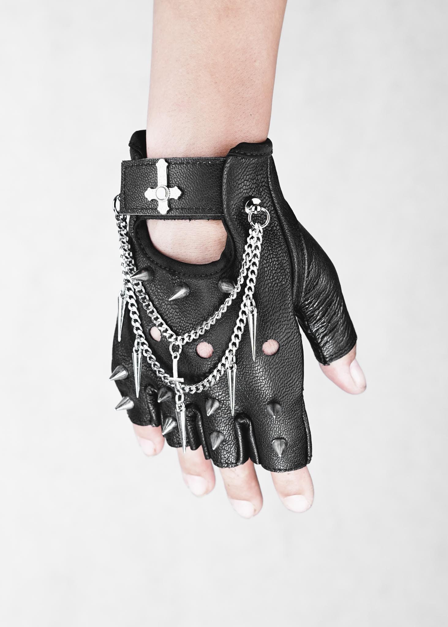 Gothic White Skull On Black Fingerless Gloves  With Metal Rings 