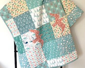Handgemaakte kustpatchworkquilt, zeemeeuwapplicatie, nautische deken