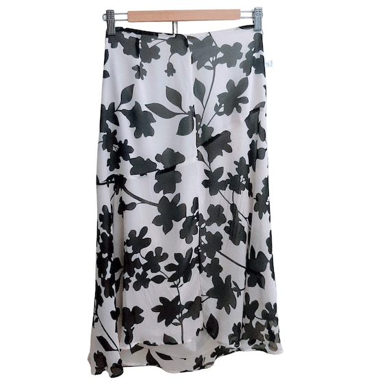 Escada Sport 100% Silk Skirt with Polyester Linin… - image 2