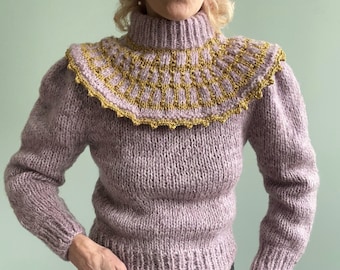 Vintage 1980s Bloomingdale’s Handknit Sweater, Ruffle Collar, Clown Collar, XS