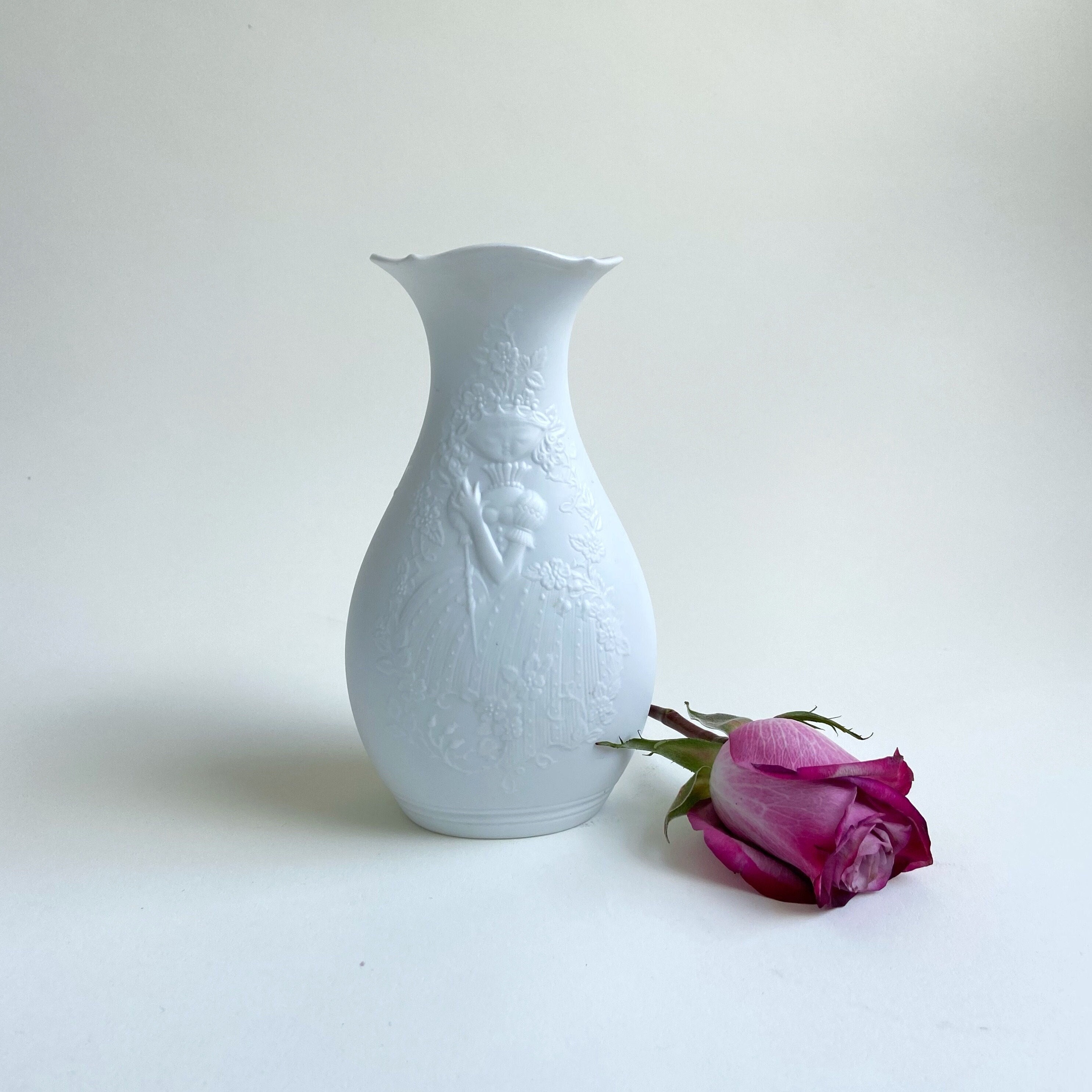 Vintage Kaiser West German Small White Bisque Porcelain Vase 631