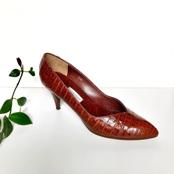 calvin klein caramel pumps