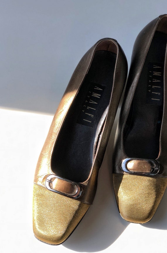 Vintage Amalfi Metallic Gold Leather Pumps, Size … - image 7