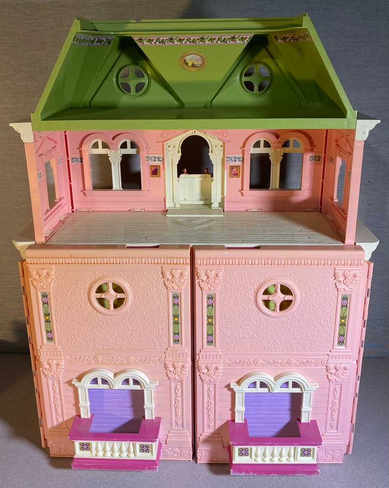 Vintage Fisher Price Loving Family Grand Mansion Victorian Dollhouse & Dolls image 3