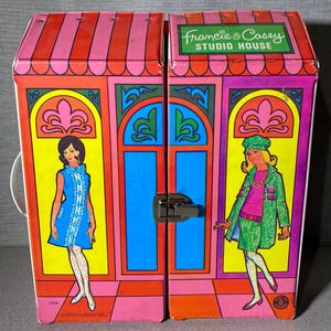 Vintage 1966 Mattel Francie & Casey Studio House - EUC!!