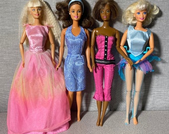 Mattel Barbie-Puppe Lot Von 4 Puppen - Gelenkarme & Gummi-Beine