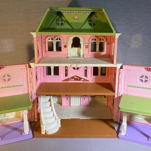 Vintage Fisher Price Loving Family Grand Mansion Victorian Dollhouse & Dolls image 4