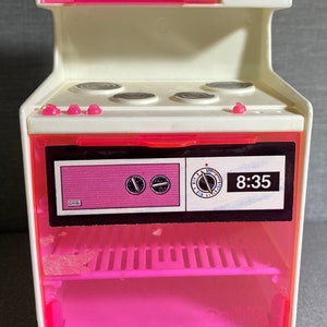 Vintage 1980 Mattel Barbie Dream House Pink Stove