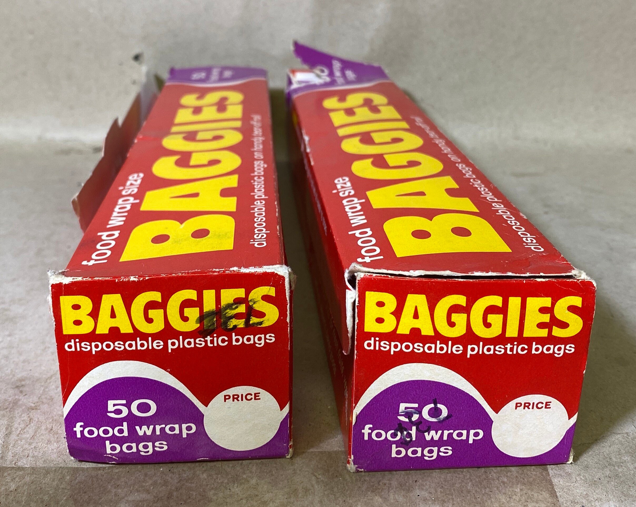 2 LOT Hefty Baggies Food Storage Jumbo & Gallon Size Bags Twist off Ties  VTG