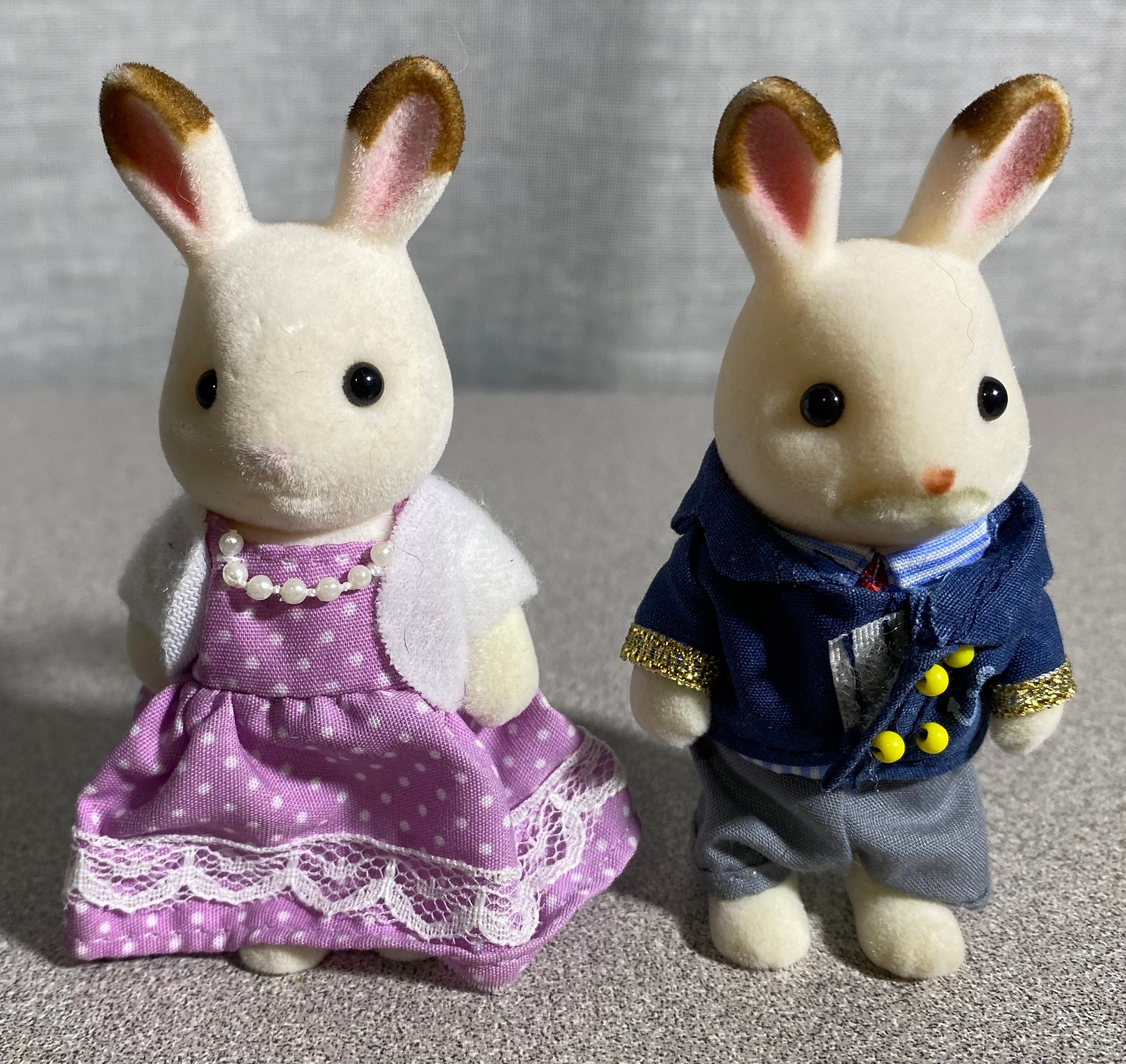 Famille lapin gris sylvanian families 