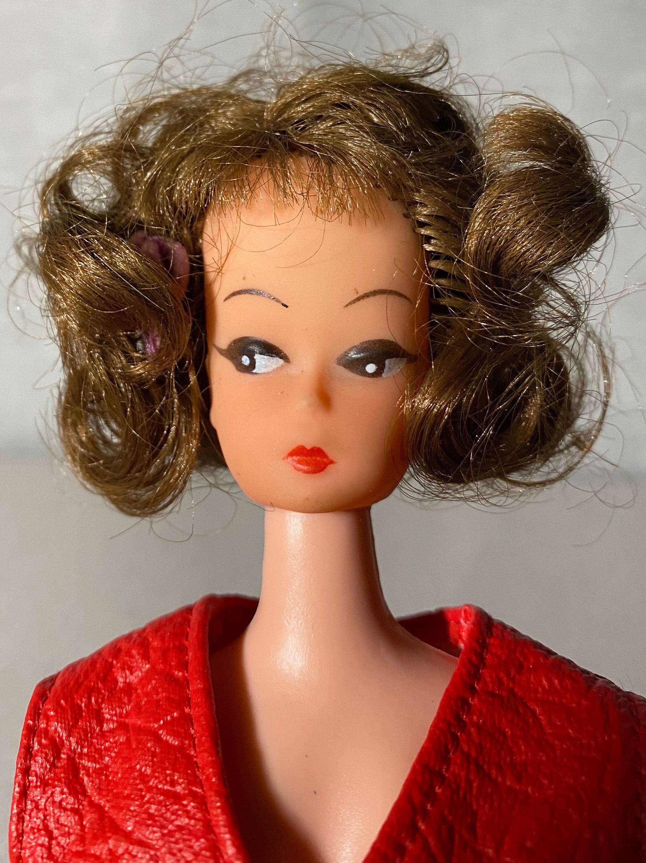 Vintage 1960's Hong Kong Barbie Clone Curly Brunette Side Glance