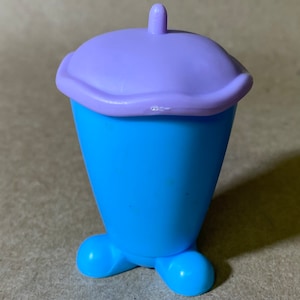 Vintage 2001 Mattel Barbie All Around Home Kitchen Trash Can - Rare!!