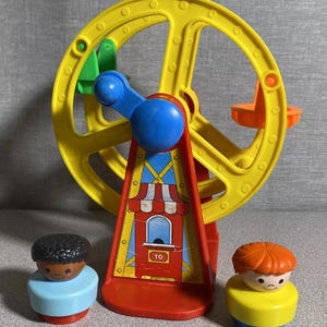 Vintage 1993 Fisher Price Little People Carnival Fun Park Ferris Wheel & Figures