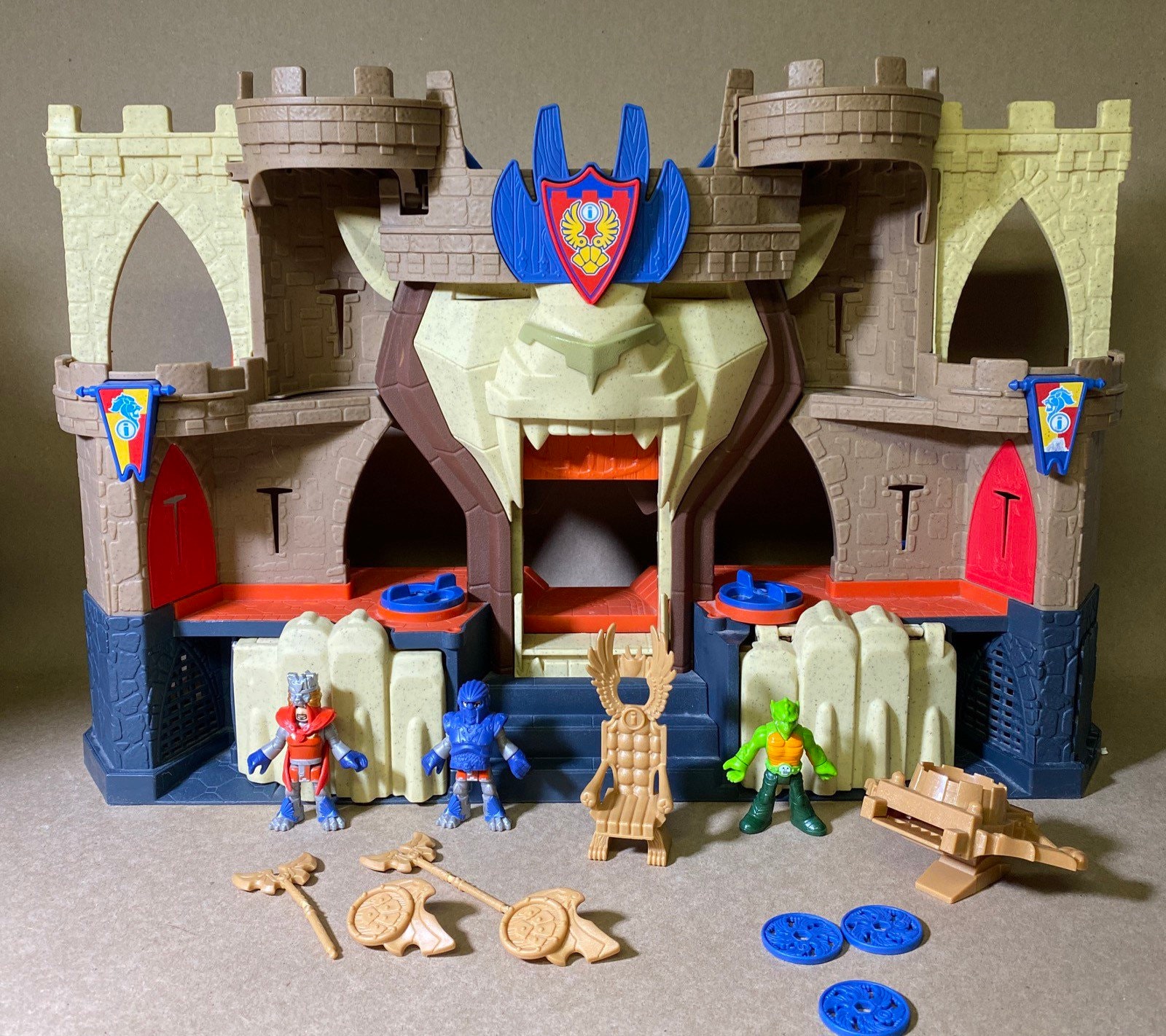 Imaginext lion's den castle argos cheap