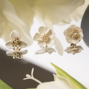 White Dainty Flower Stud Earrings, White Ivory Flower Special Occasion Earrings, Minimalist Floral Earrings, Bridal Bridesmaid Earrings
