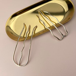 Dinglehopper Wave Wired Bun Holder, Strong Hold Hair Pin, Wire Hair Fork, Hair Pick, Updo Bun, 3 Legs Hair Prong, Metal Hair Stick