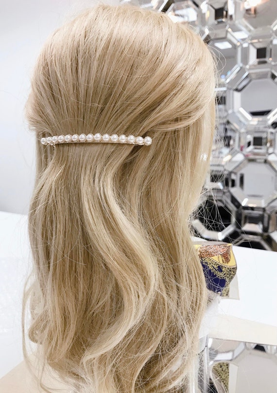 Dainty Pearl Hair Barrette, Gold Pearl Hair Clip, Minimalist Pearl