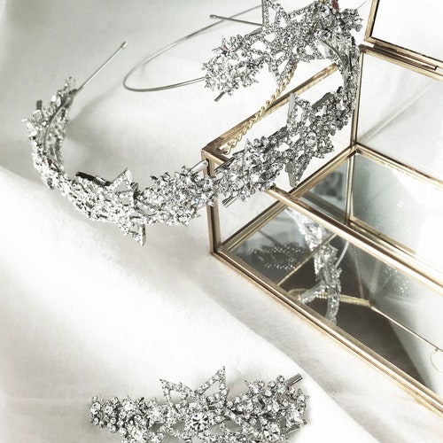 Swarovski Star Headband, Statement Starburst Headband, Celestial Star Headpiece, shops Star Hair Accessory, Bridal Star Headband, Wedding Hair