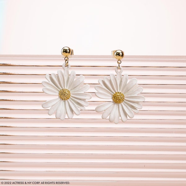 Dainty Ivory Gold Sunflower Earrings, White Flower Special Occasion Earrings, Minimalist Floral Jewelry, Wedding Bridal Bridesmaid Earrings