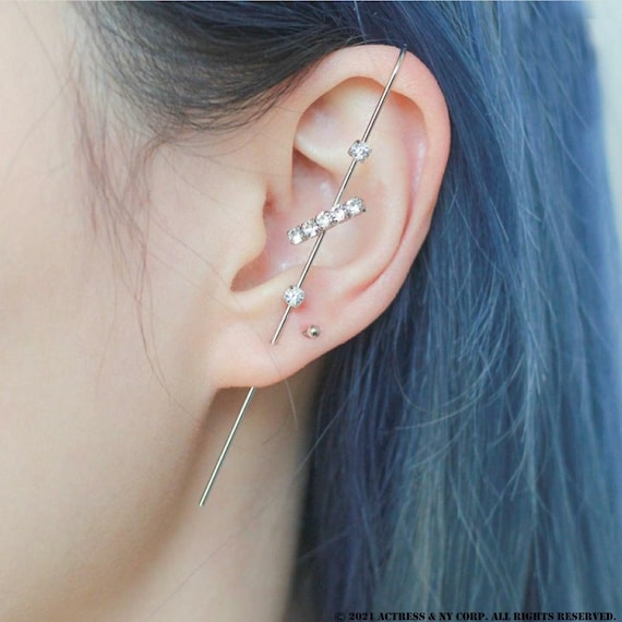 Earrings that hook around ear clearance