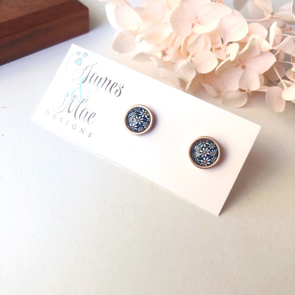 Black and white floral gold framed studs, floral earrings, blue earrings, stud earrings, small earrings, small studs, flower earrings