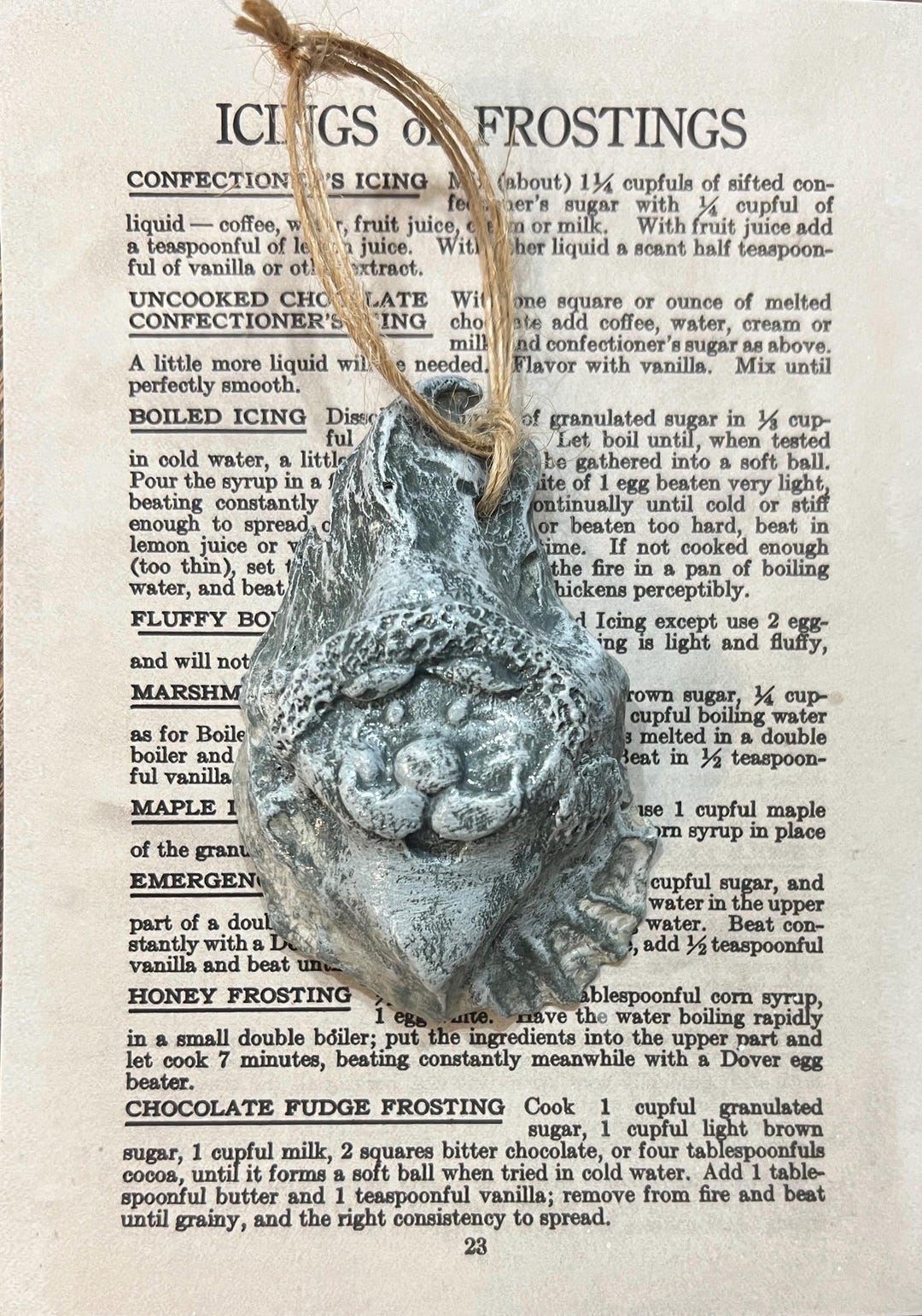 Octillery Santa Playful Santa Oyster Shell Ornament - Etsy