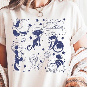 Weltraum Katzen T-shirt, Katzen Liebhaber Geschenk, Galaxie Shirt, Astronaut Kitty T-Shirt, lustiges Katzen Grafik T-Shirt, Tierliebhaber Kleid