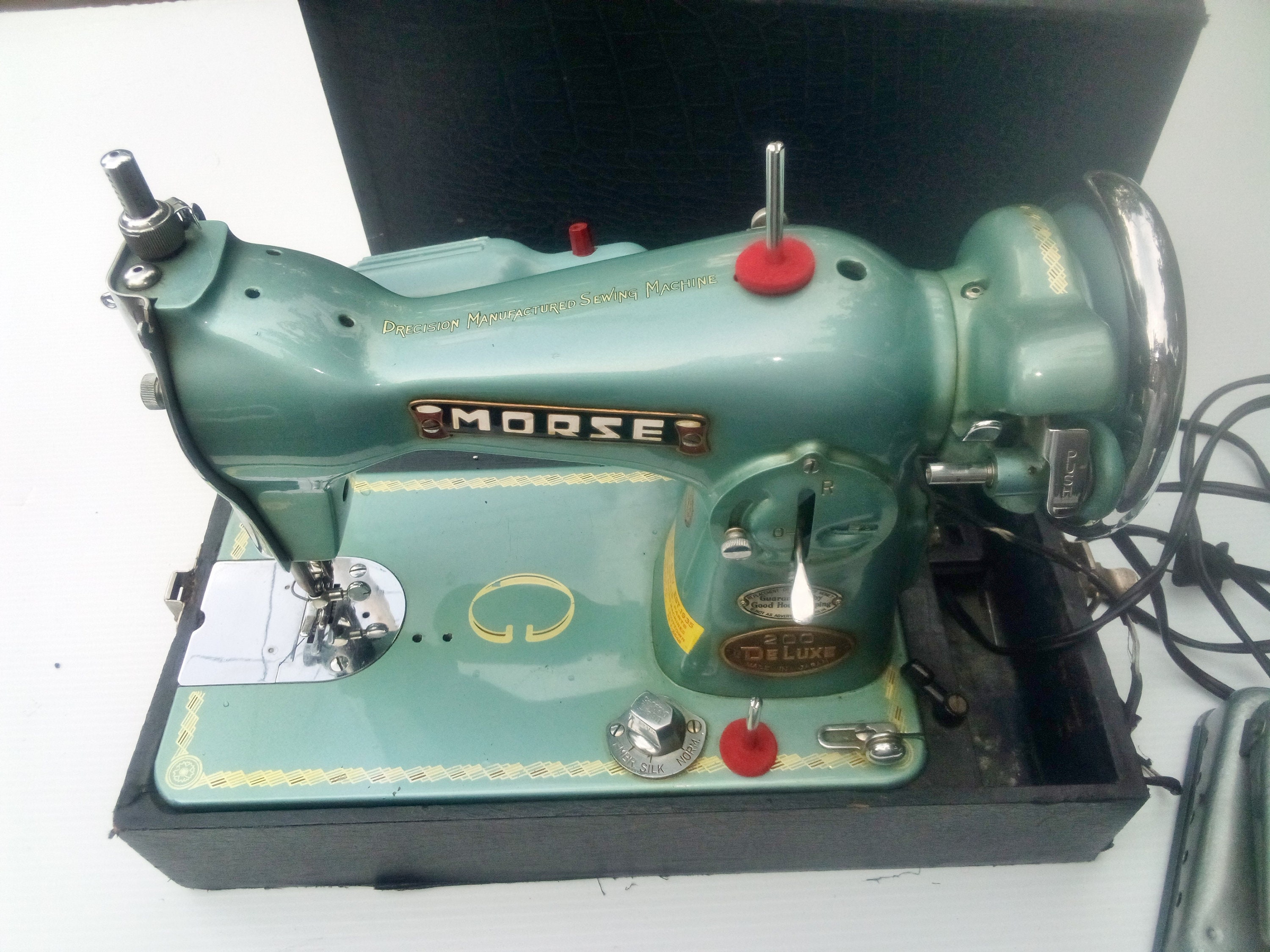Morse 200 Deluxe Sewing Machine Needs to Be Rewired Works Tested READ
