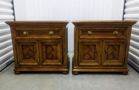 Vintage Drexel Heritage Nightstands Pair of Chartwell Collection