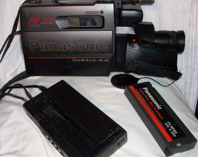 Vintage Panasonic Omnimovie VHS Afx8 Camcorder W/ Case Untested PROP