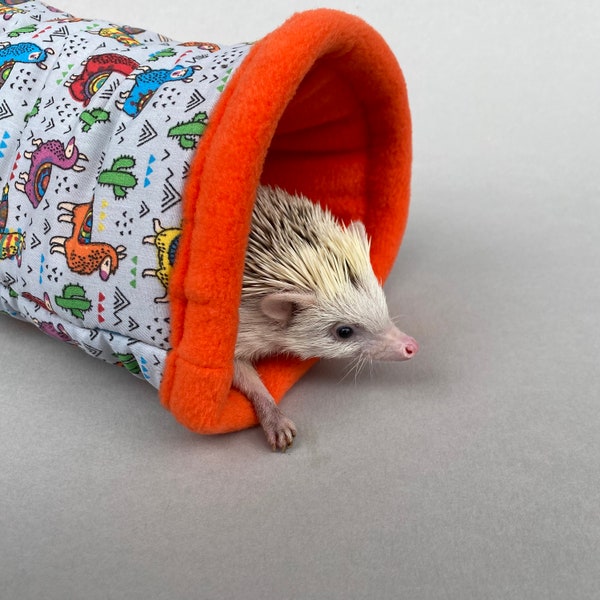 Drama Llama stay open padded fleece tunnel. Padded tunnel for hedgehogs and small pets.