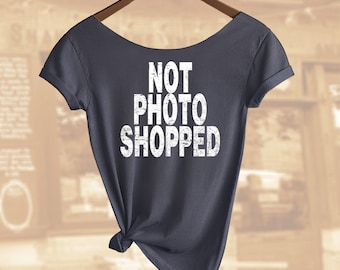 Non Foto Shopped Camicia. Donna Off Shoulder Slouchy Top. Anche in Unisex. Acquista qualsiasi 2 camicie o top e ottenere una terza camicia GRATIS !!
