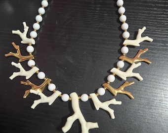 VERY RARE KJL Kenneth J Lane White and Gold Tone Coral Reef Necklace