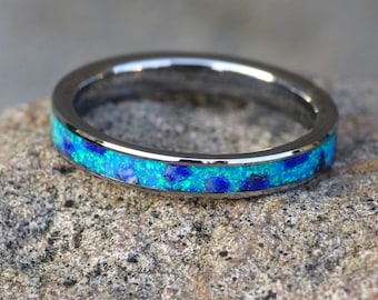 Anillo de tungsteno con ópalo azul y lapizlázuli, banda de 3,2 mm, delgado