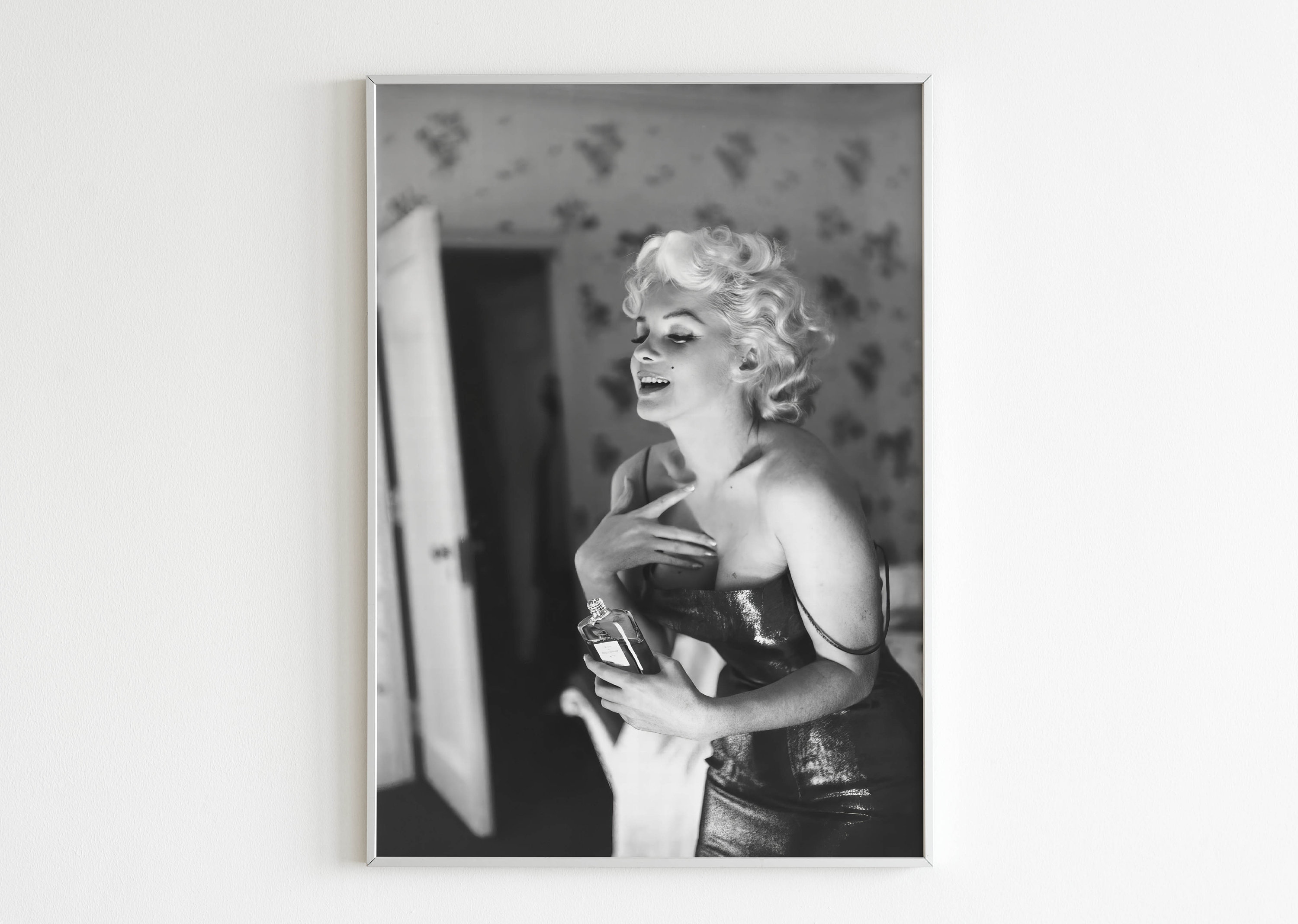 Marilyn monroe chanel no 5 poster sales