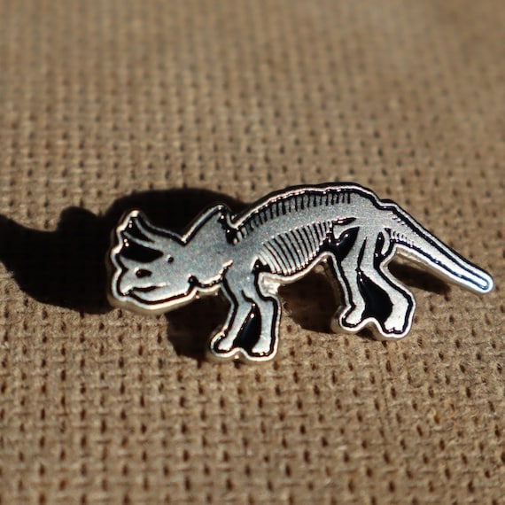 Kitűző - Triceratops Dino Kitűző - Triceratops Dino
