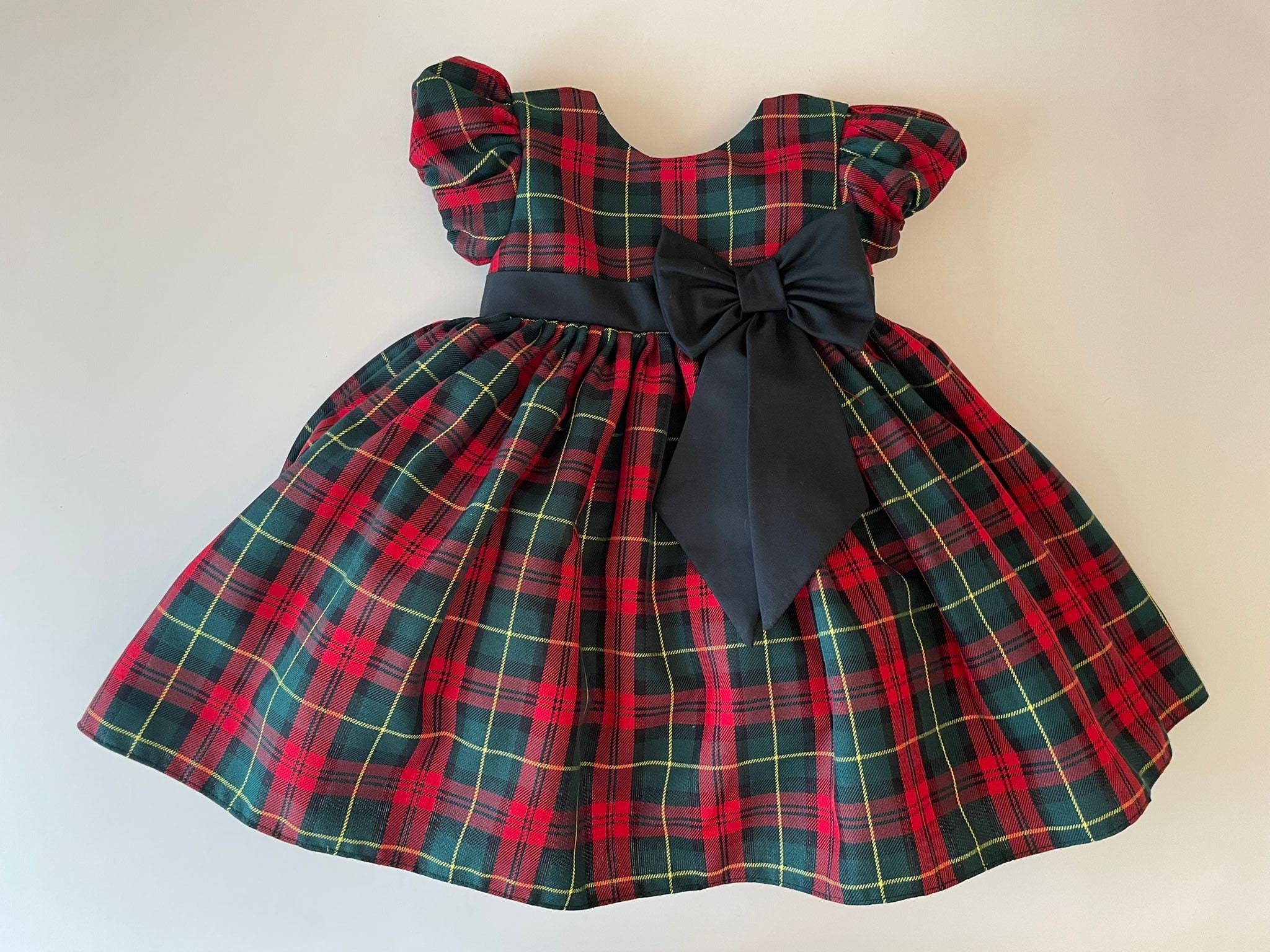 plaid infant christmas dress Baby Girls Matching Family Sleeveless Bow Woven Fit And Flare - A Royal - BLACK Celebrate the holiday season with this charming tartan Christmas dress for baby and toddler girls Plaid Baby Dress Set: Green